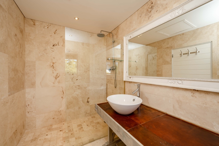 5 Bedroom Property for Sale in Keurbooms River Western Cape